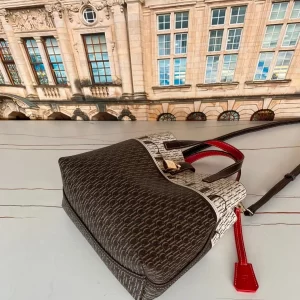 CILMI HARVILL CHHC 2022 New Women’s Portable Shoulder Bag Logo Design Large Capacity Bucket Shape Metal Zipper Decoration Small