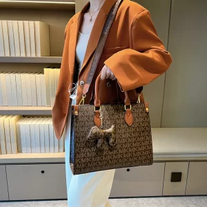 IMJK Luxury Women Shoulder Bags Designer Backpack Crossbody Shoulder Purses Handbag Women Clutch Travel tote Bag